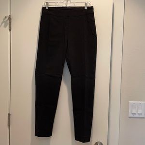 Women’s black capris